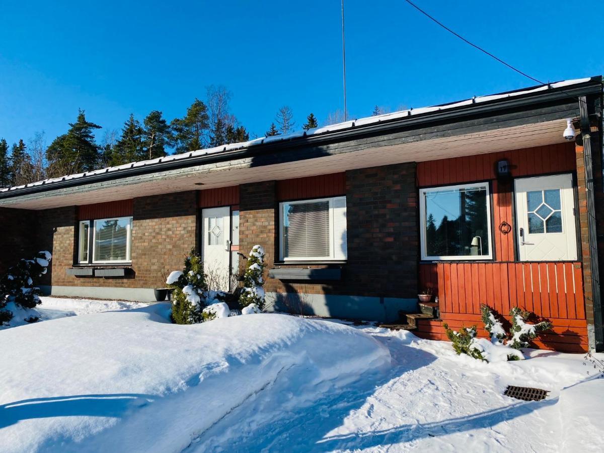 Two Bedrooms,Dining Area And Bathroom With Private Entrance Kotka Exterior photo